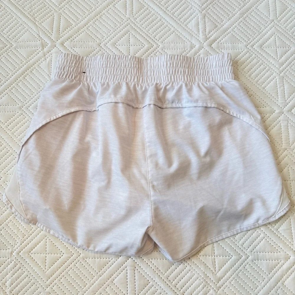 Asics Women's Light Gray Athletic Shorts Size XS